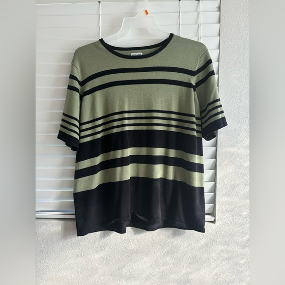 Liz Baker Tops - 🌟Host Pick!🌟Women’s Vintage Liz Baker Striped Top.